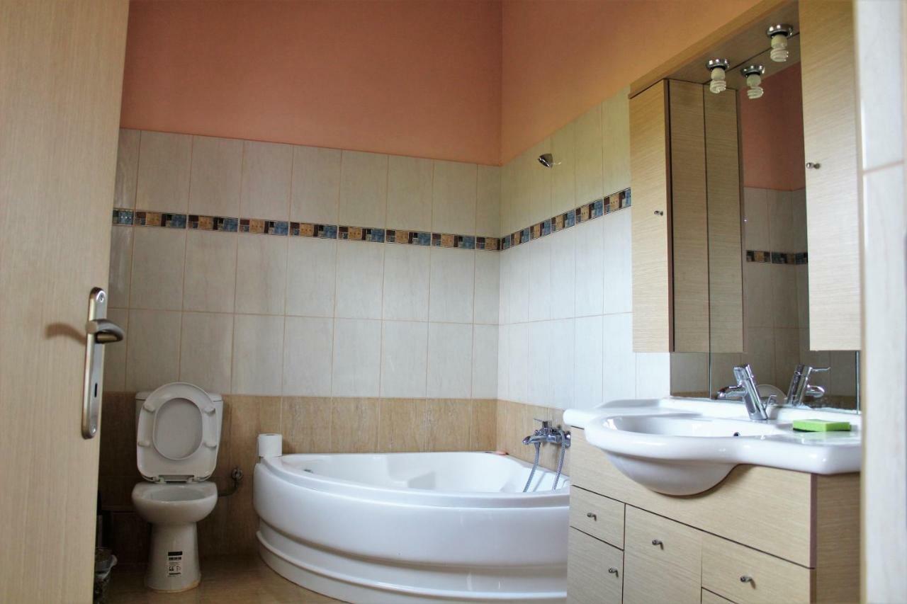 ניקיאנה Zeus And Hera Apartments מראה חיצוני תמונה